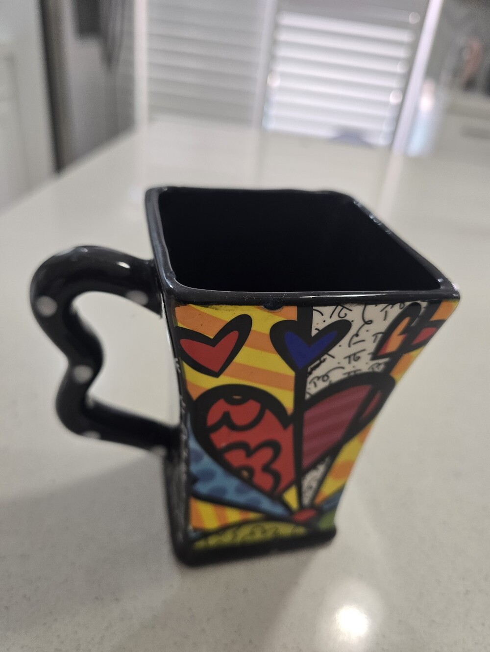 Colorful Heart Ceramic Mug - Romero Britto Style Black Handle - Picture 11 of 11
